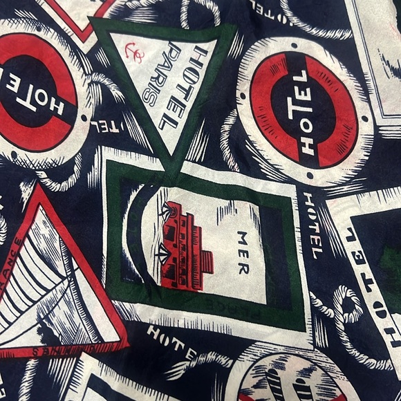Access 100% Silk Scarf - Picture 1 of 6